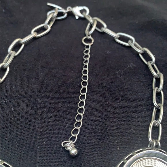 Costume Jewelry Statement Necklace - Picture 7 of 7